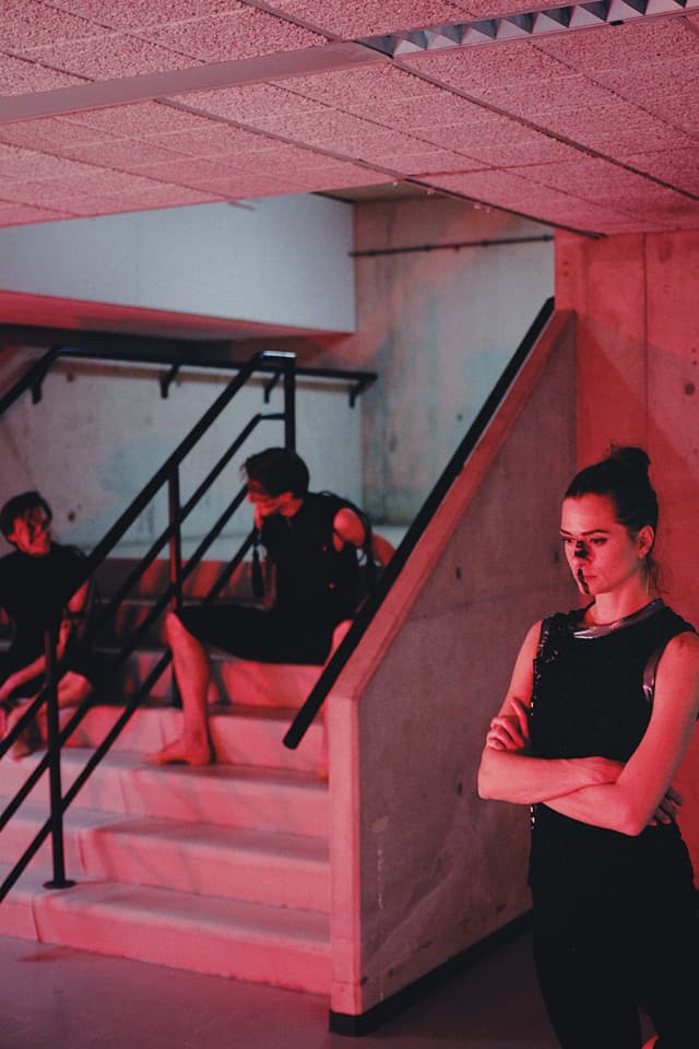 Life & portrait image 20